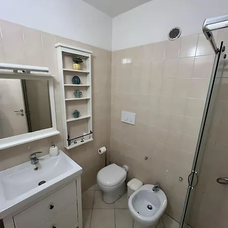 Laura By La Via Del Mare Viaggi E Vacanze 维拉西米乌斯