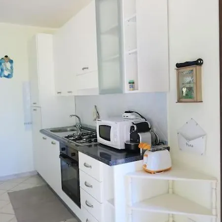 Laura By La Via Del Mare Viaggi E Vacanze 度假居 维拉西米乌斯